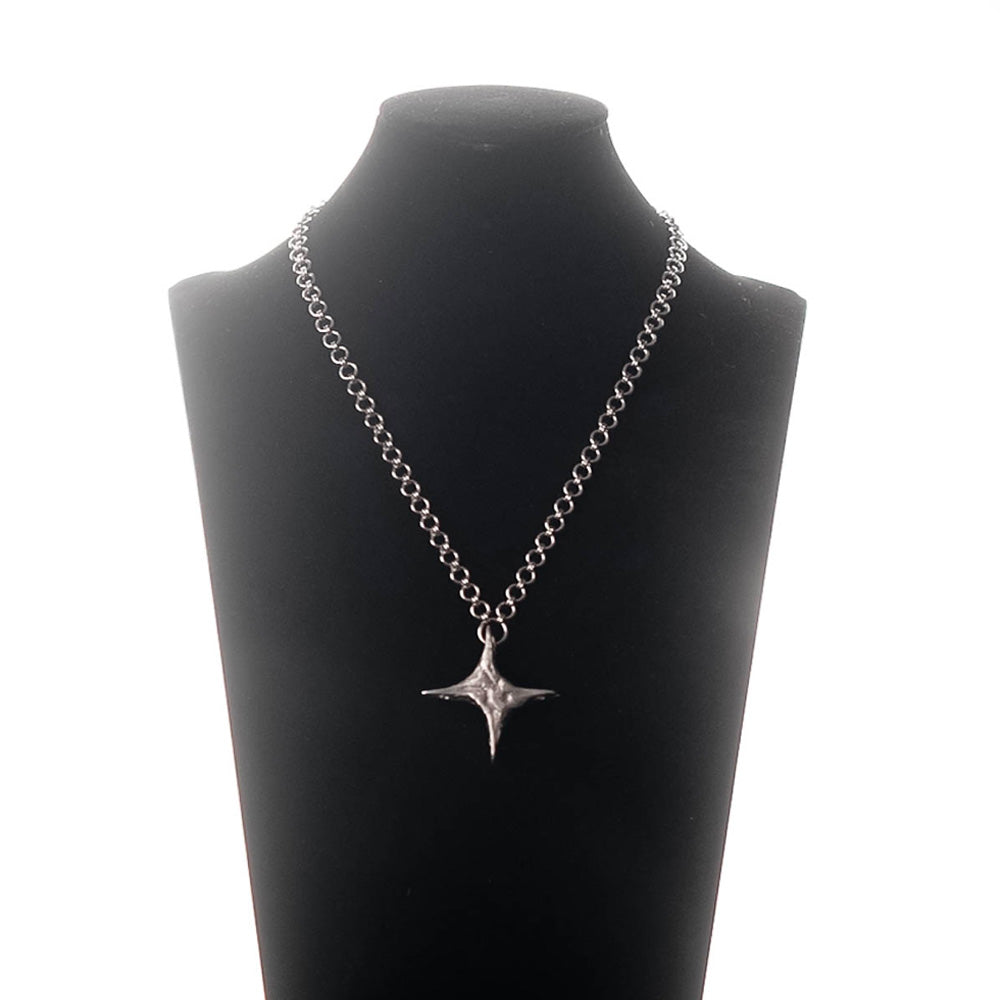 Collier pendentif étoile brut