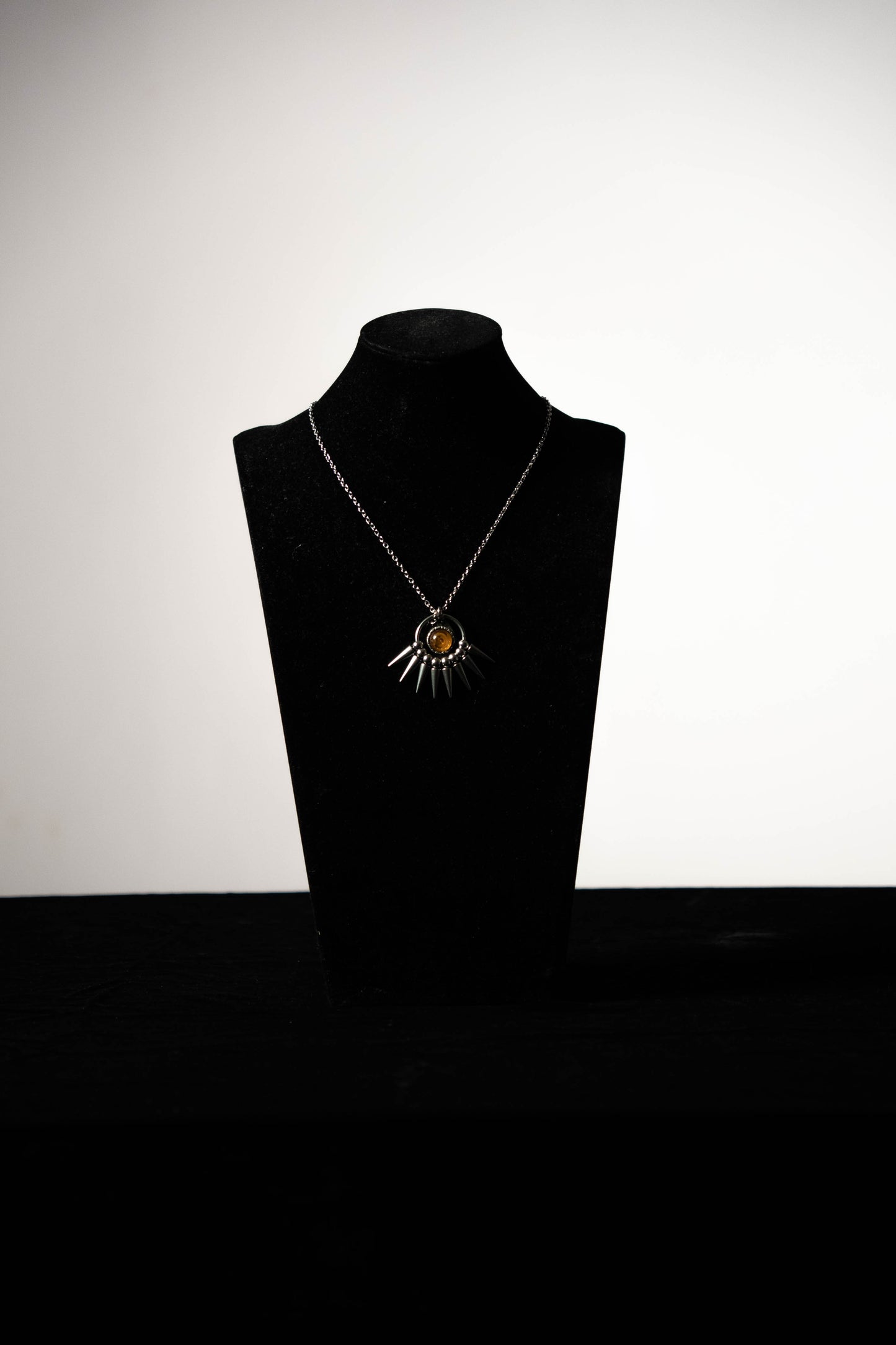 Collier Pendentif Tribal