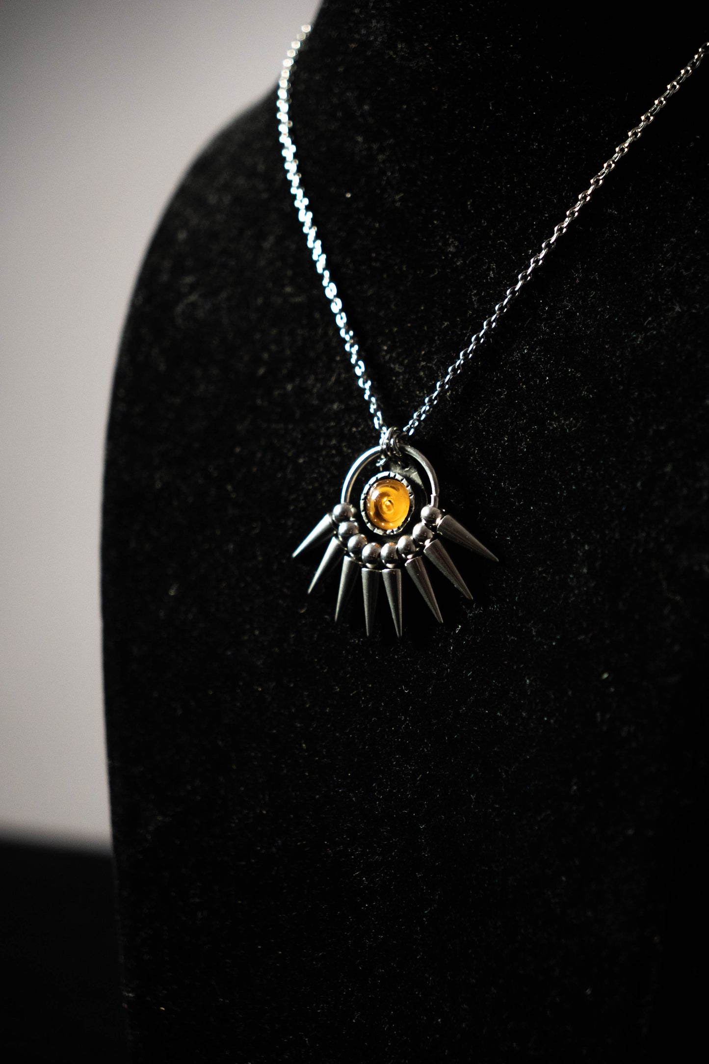 Collier Pendentif Tribal